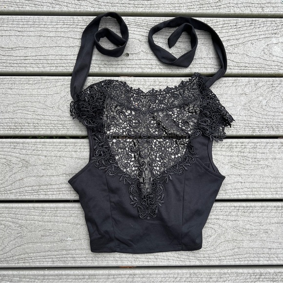 UK2LA: High Neck Crochet Lace Crop Top. Women’s Size Small. - Picture 5 of 11